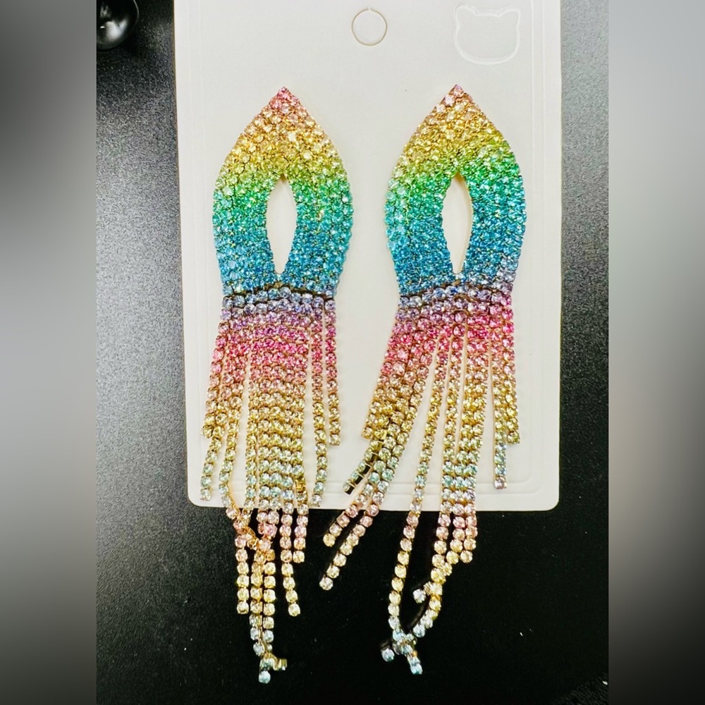 New Rainbow Gradient Crystal Drop Earrings - Picture 7 of 11